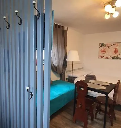 Deko-rooms Πανσιόν